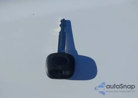 2009 Toyota Camry Le z USA, uszkodzony, nr VIN 4T1BE46K79U873577